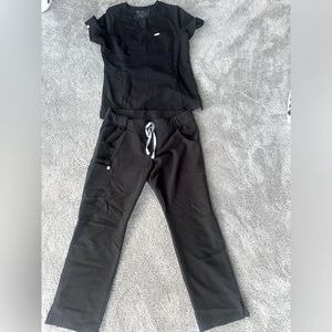 Figs scrubs